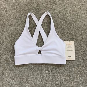 Fabletics oasis twist from sports bra